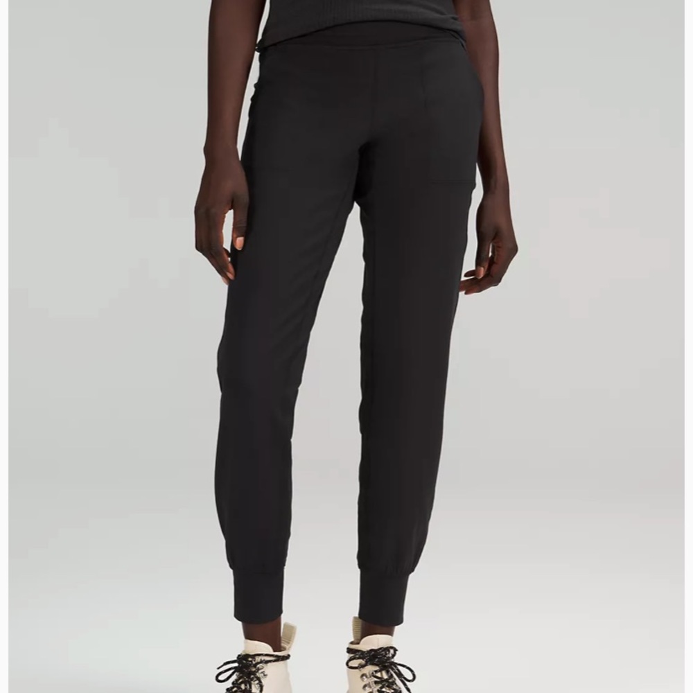 Lululemon align high rise joggers!